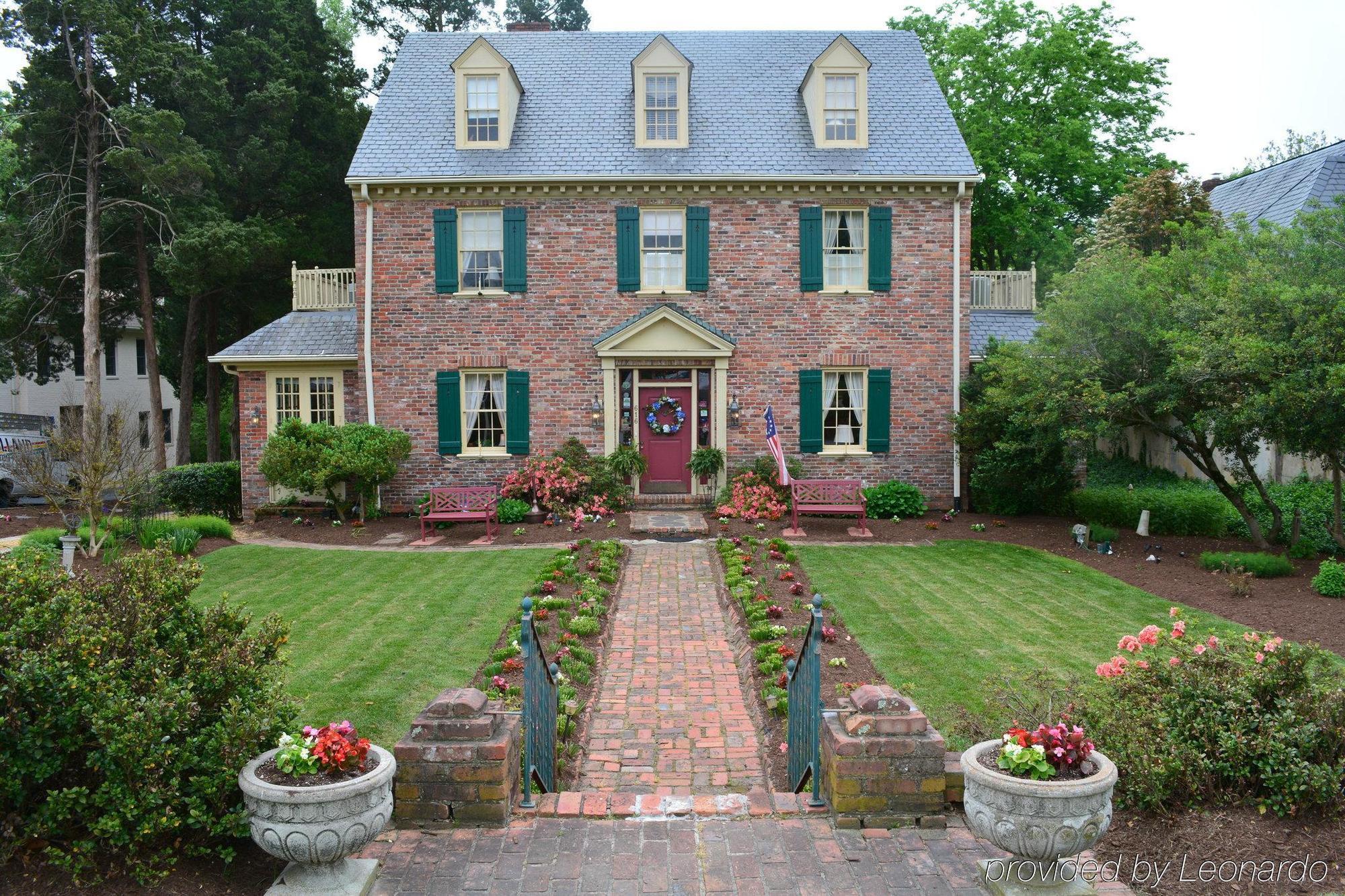 Cedars Of Williamsburg Bed & Breakfast Exterior foto